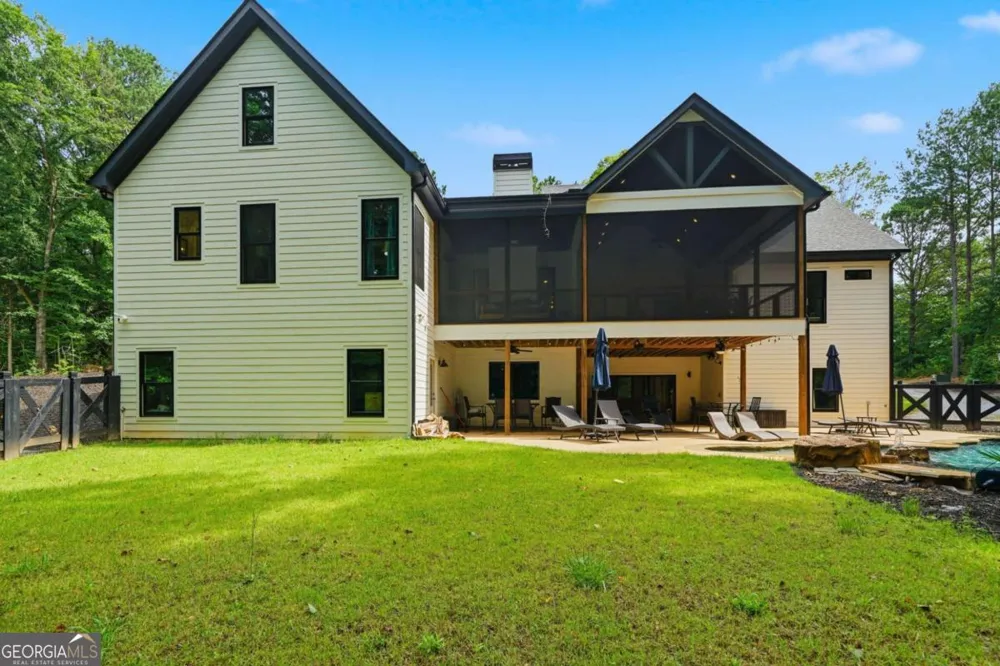650 Avery RD Canton, GA 30115