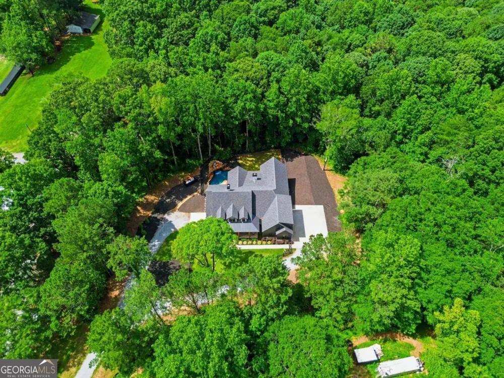 650 Avery RD Canton, GA 30115