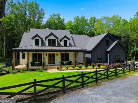 650 Avery RD