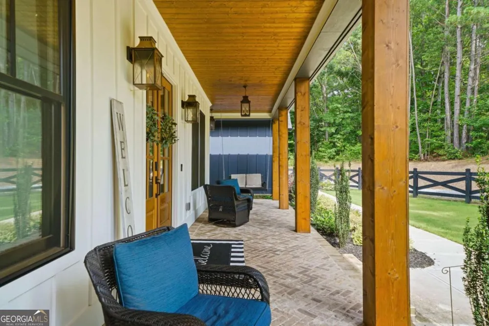 650 Avery RD Canton, GA 30115