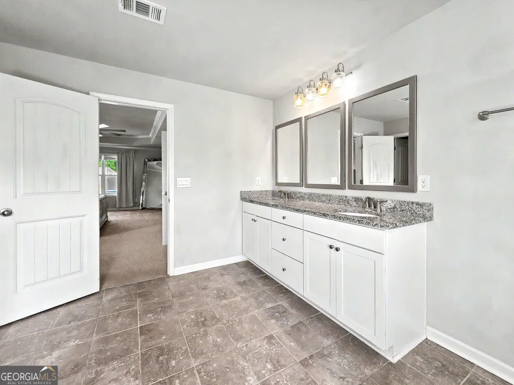349 Garnet DR Acworth, GA 30101