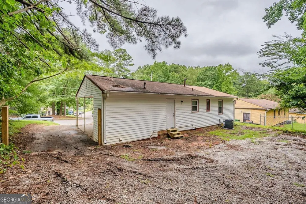 3633 Bunker Hill DR SW Atlanta, GA 30331
