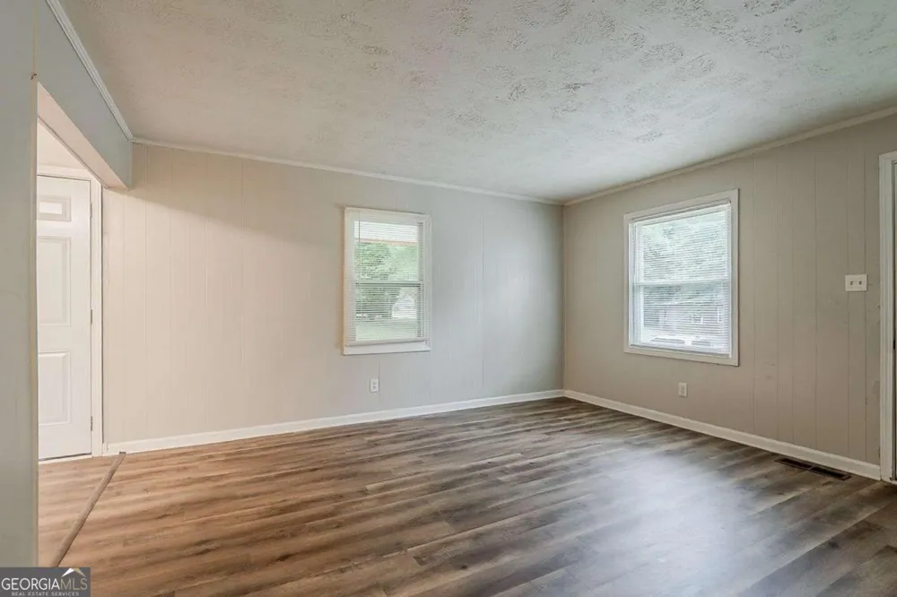 3633 Bunker Hill DR SW Atlanta, GA 30331