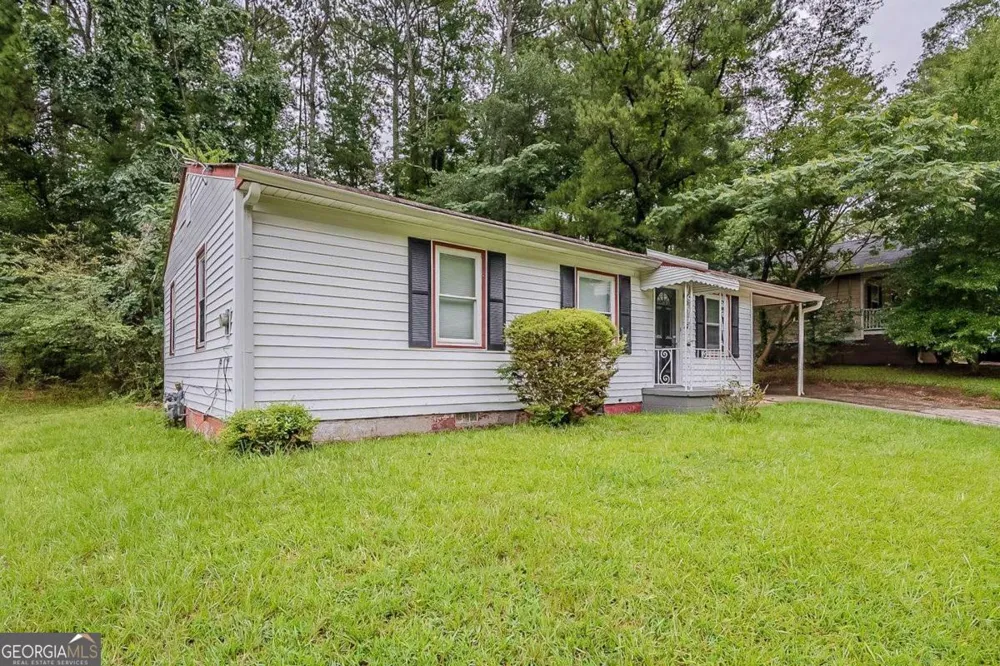 3633 Bunker Hill DR SW Atlanta, GA 30331