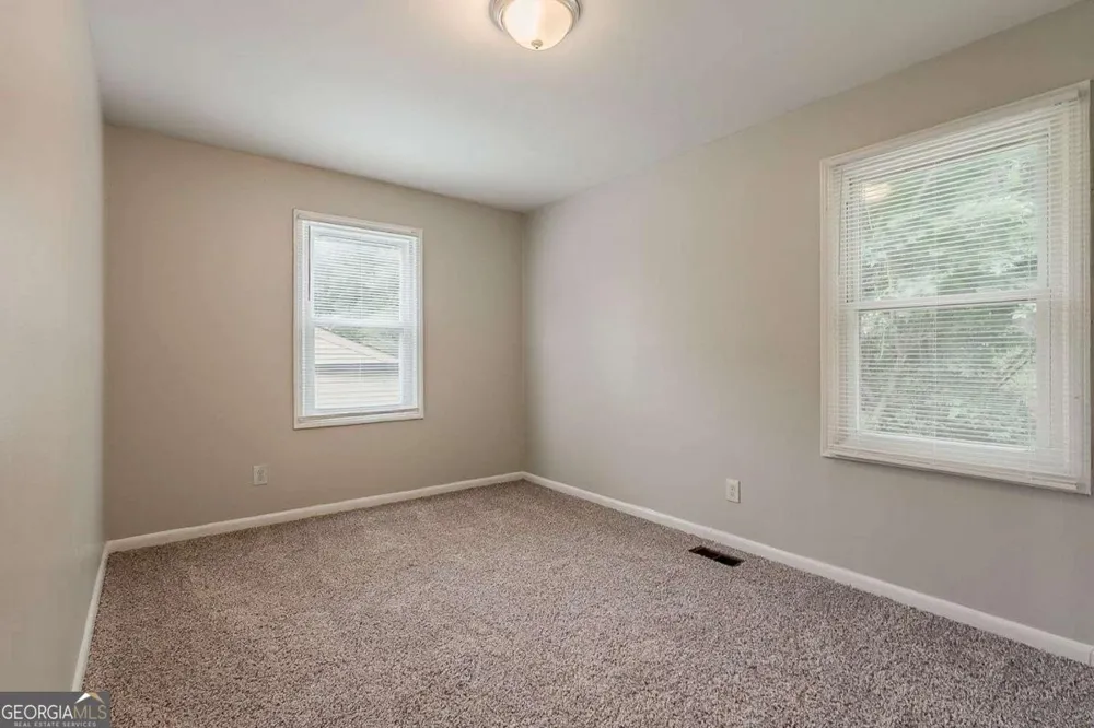 3633 Bunker Hill DR SW Atlanta, GA 30331