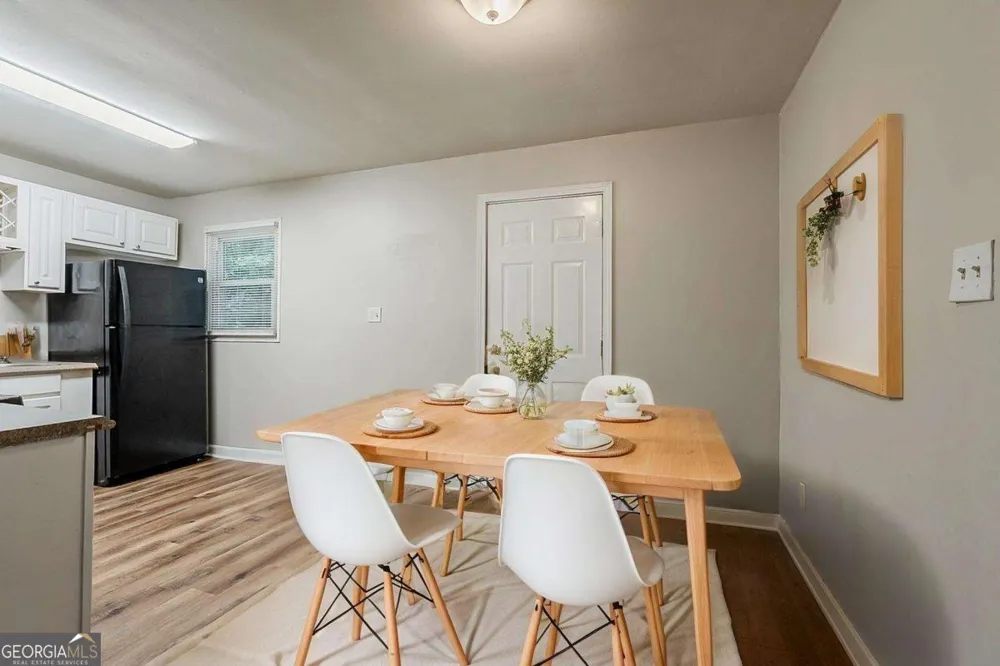 3633 Bunker Hill DR SW Atlanta, GA 30331
