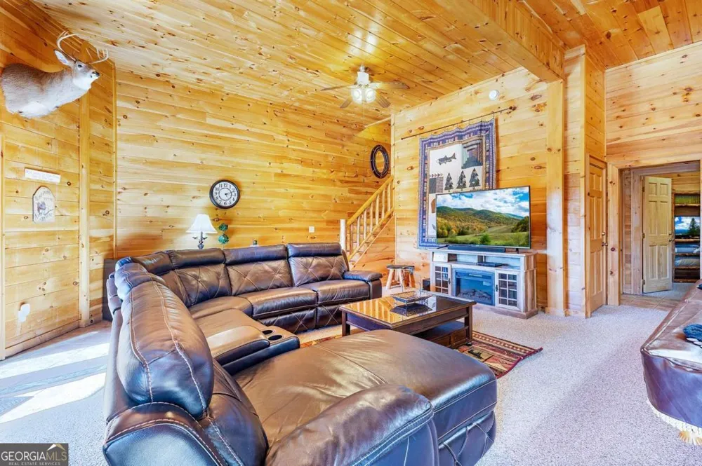 192 Oak Ridge WAY Morganton, GA 30560