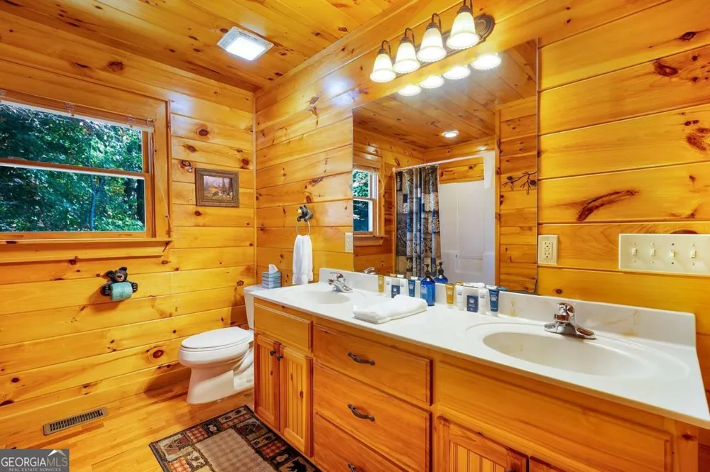 192 Oak Ridge WAY Morganton, GA 30560