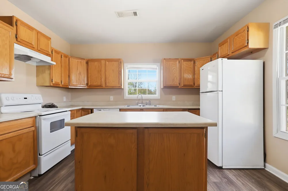 1691 Evans DR SW Atlanta, GA 30310