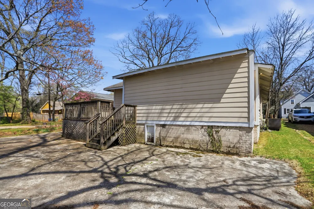 1691 Evans DR SW Atlanta, GA 30310