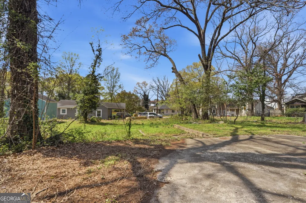 1691 Evans DR SW Atlanta, GA 30310