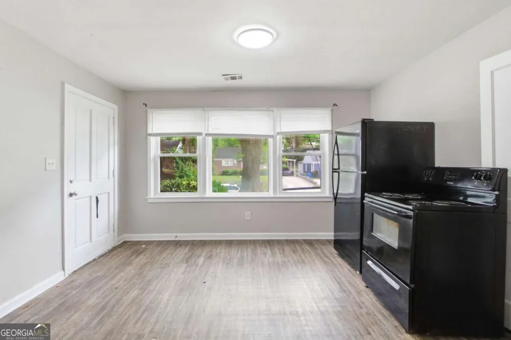 1837 Oakmont DR NW Atlanta, GA 30314