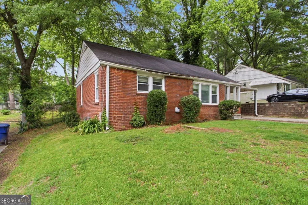 1837 Oakmont DR NW Atlanta, GA 30314