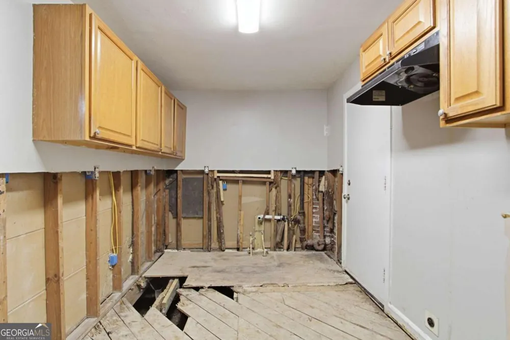 1837 Oakmont DR NW Atlanta, GA 30314