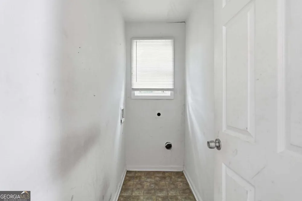 1837 Oakmont DR NW Atlanta, GA 30314