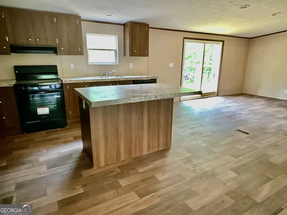 197 Bearcreek RD Eatonton, GA 31024