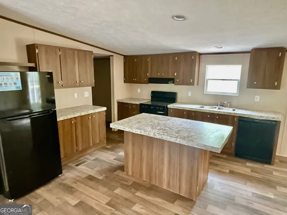 197 Bearcreek RD Eatonton, GA 31024