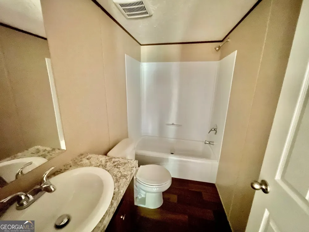 197 Bearcreek RD Eatonton, GA 31024