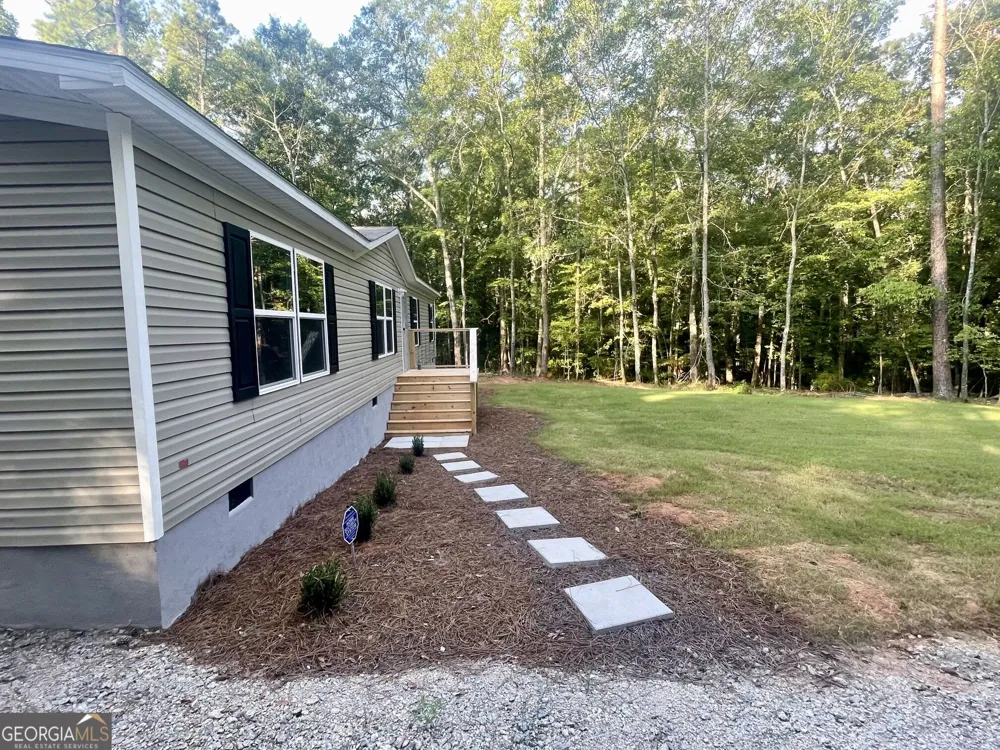 197 Bearcreek RD Eatonton, GA 31024