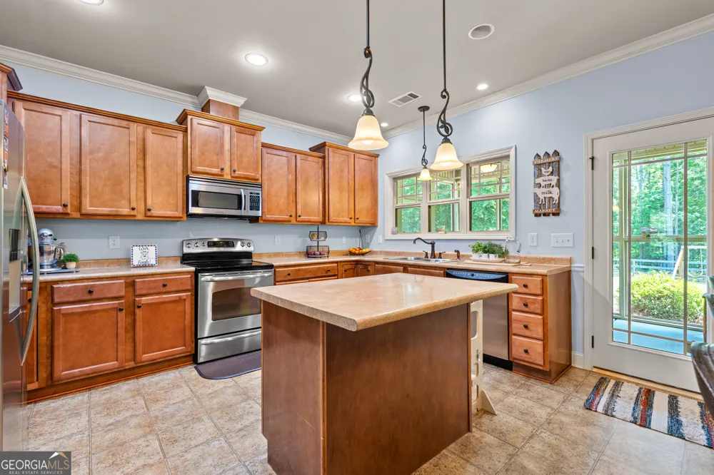 2694 Welcome RD Newnan, GA 30263