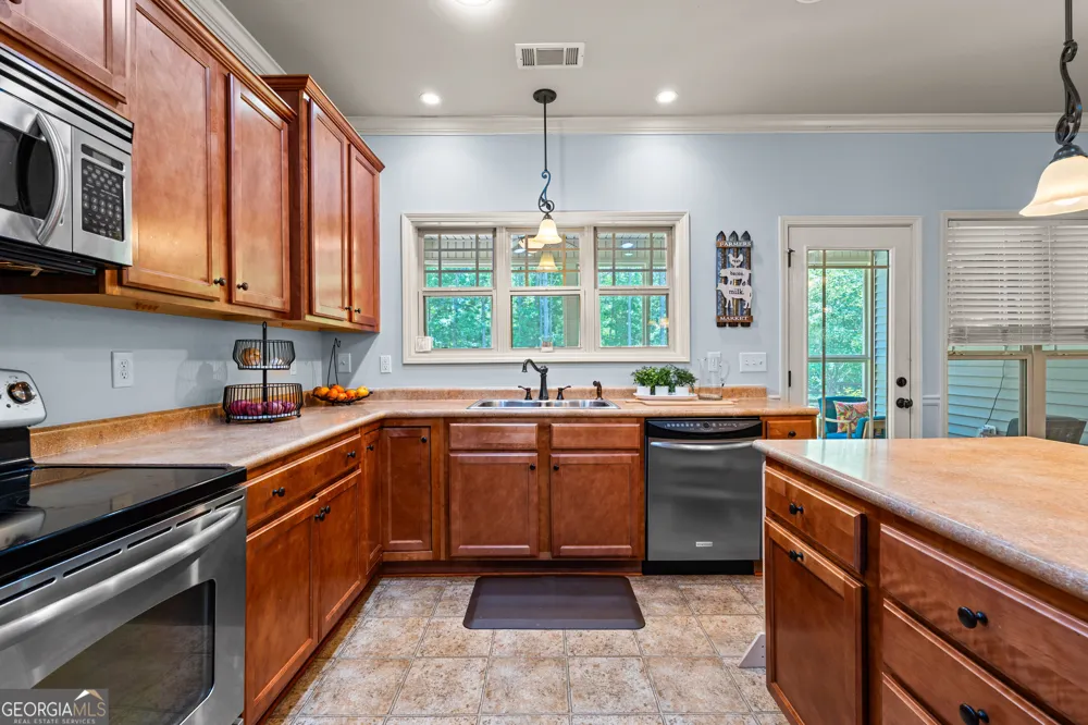 2694 Welcome RD Newnan, GA 30263