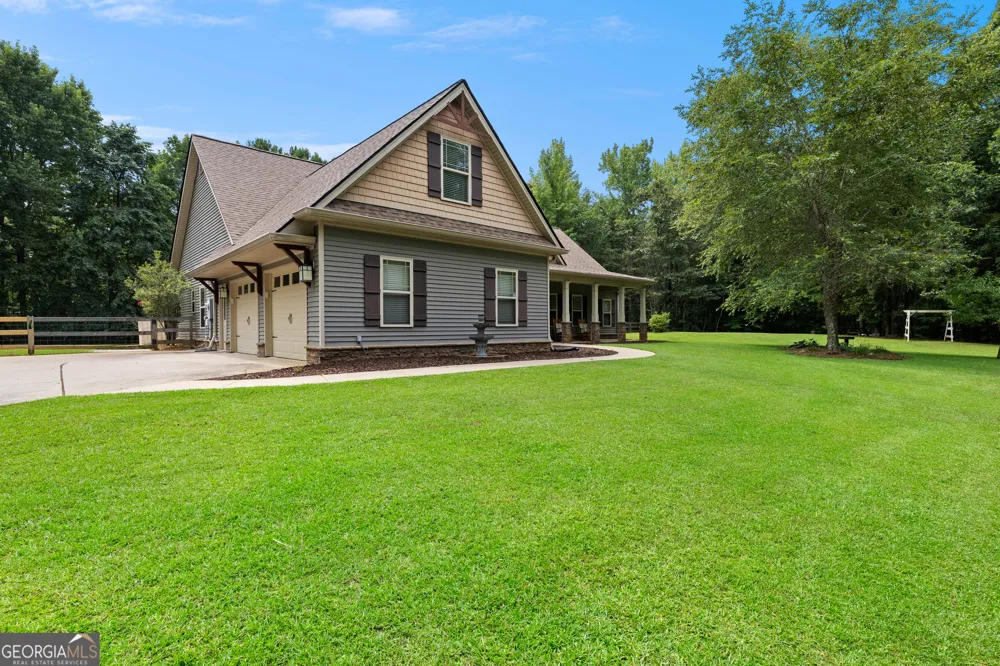 2694 Welcome RD Newnan, GA 30263