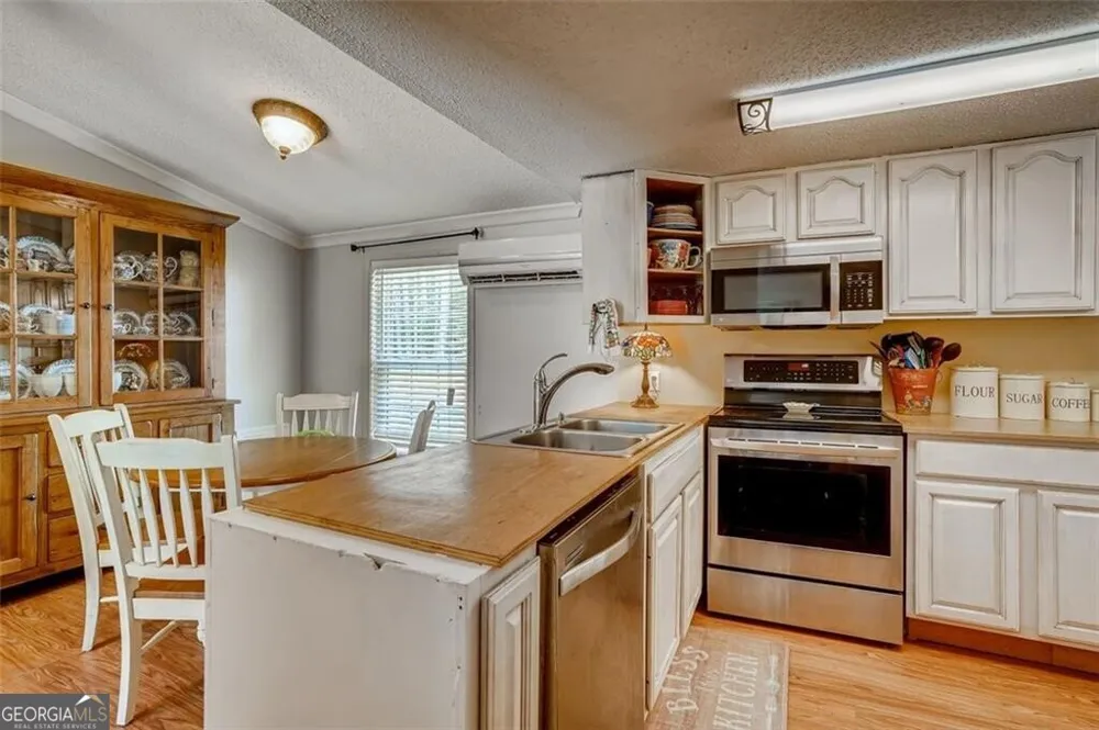 3397 Knox Bridge HWY Canton, GA 30114