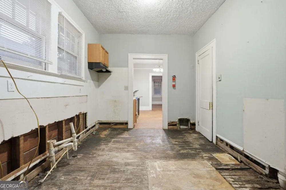 675 Holderness ST SW Atlanta, GA 30310