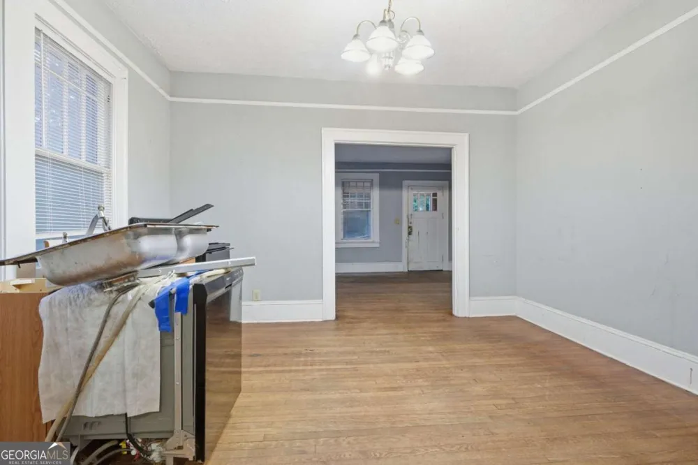 675 Holderness ST SW Atlanta, GA 30310