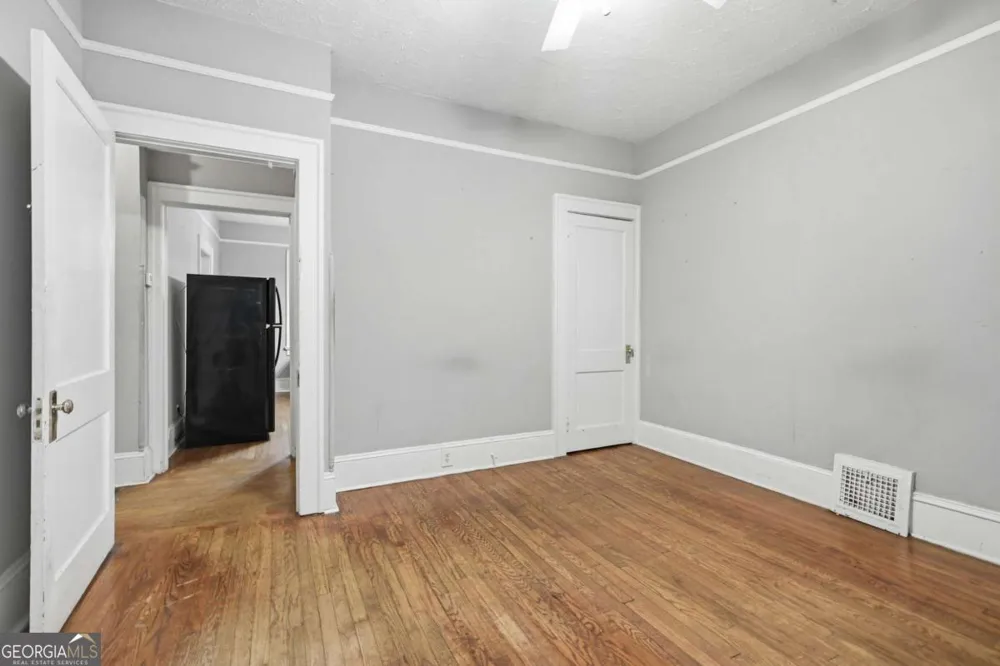 675 Holderness ST SW Atlanta, GA 30310
