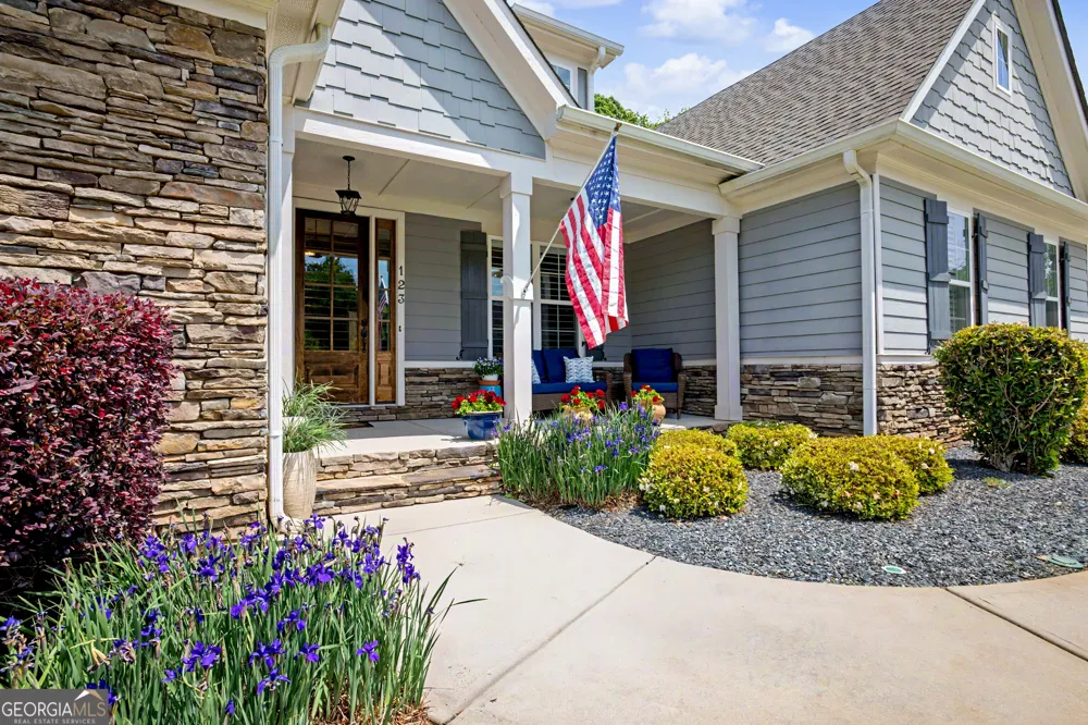 123 Big Horn DR Newnan, GA 30265