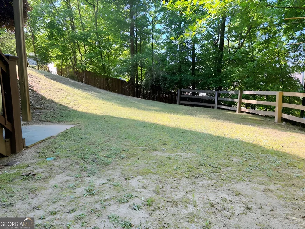 2069 Harmony DR Canton, GA 30115