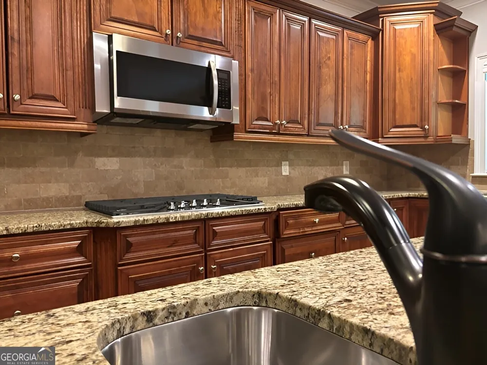 2069 Harmony DR Canton, GA 30115