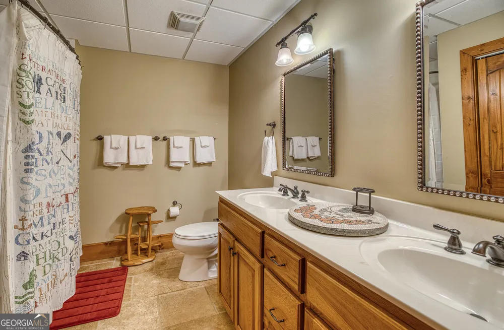 43 Seasons View CT Clarkesville, GA 30523