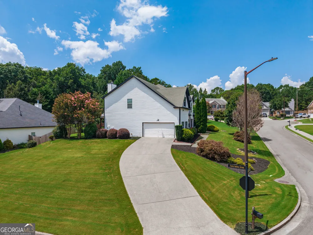 201 Overlook CT Canton, GA 30115
