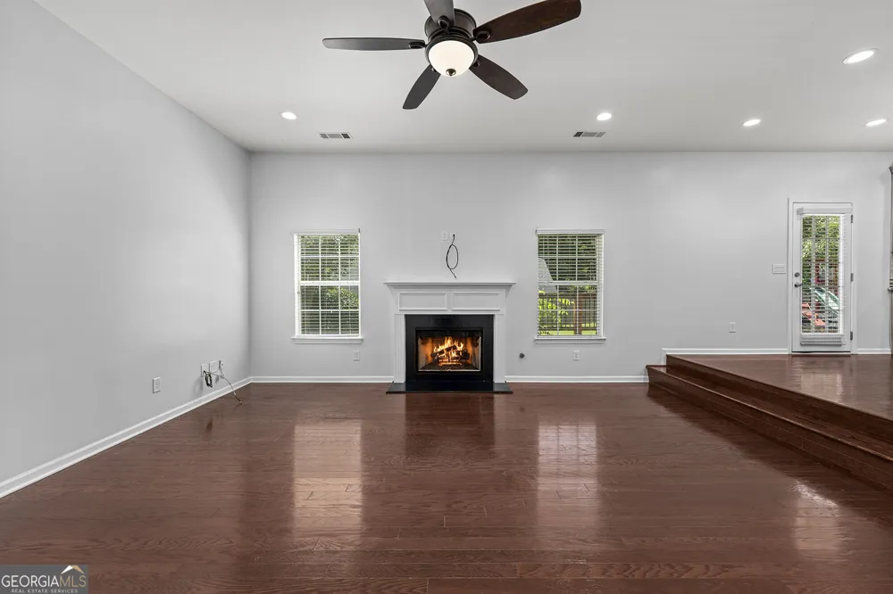 201 Overlook CT Canton, GA 30115