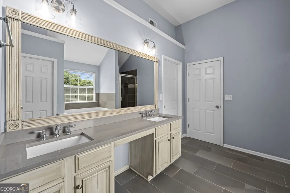 201 Overlook CT Canton, GA 30115