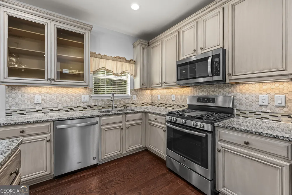 201 Overlook CT Canton, GA 30115