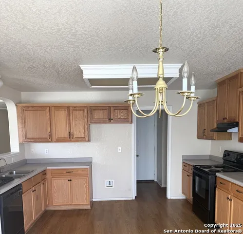 1230 Range Field San Antonio, TX 78245