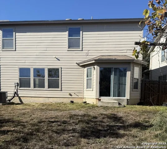 1230 Range Field San Antonio, TX 78245