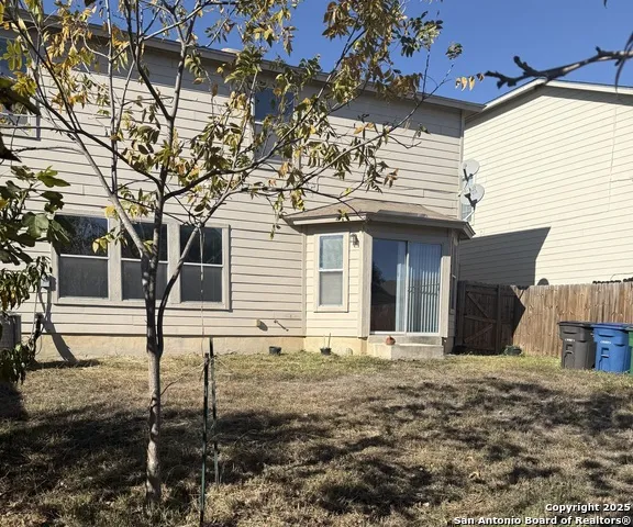1230 Range Field San Antonio, TX 78245