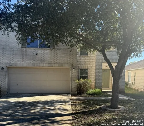 1230 Range Field San Antonio, TX 78245