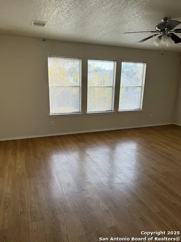 1230 Range Field San Antonio, TX 78245