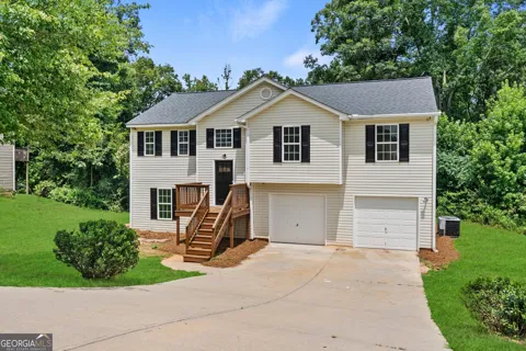 1700 Bismarck CIR