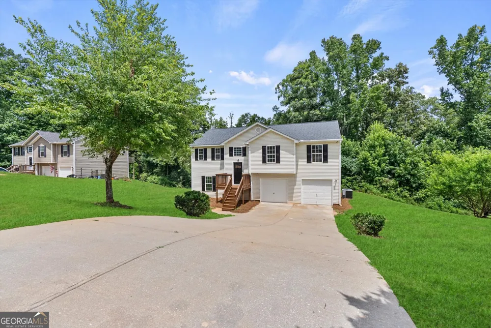 1700 Bismarck CIR Winder, GA 30680