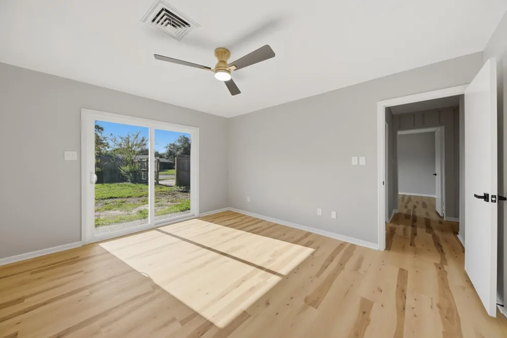 687 Bending Oaks Drive Bellville, TX 77418