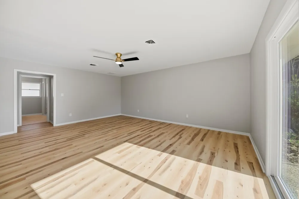 687 Bending Oaks Drive Bellville, TX 77418