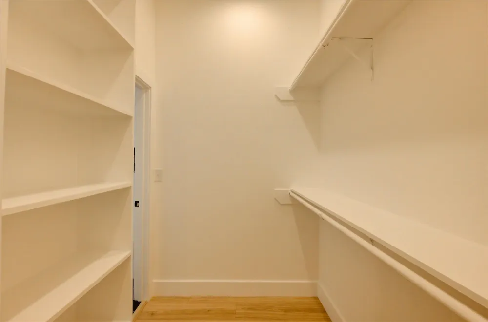 811 E 39th Street #B Houston, TX 77022