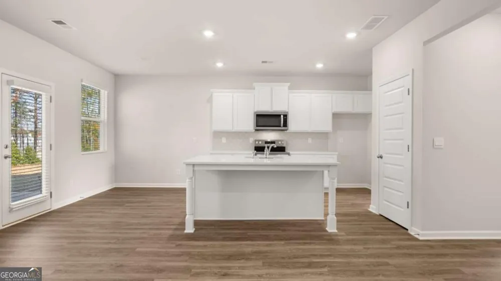 264 Bristol BLVD Winder, GA 30680