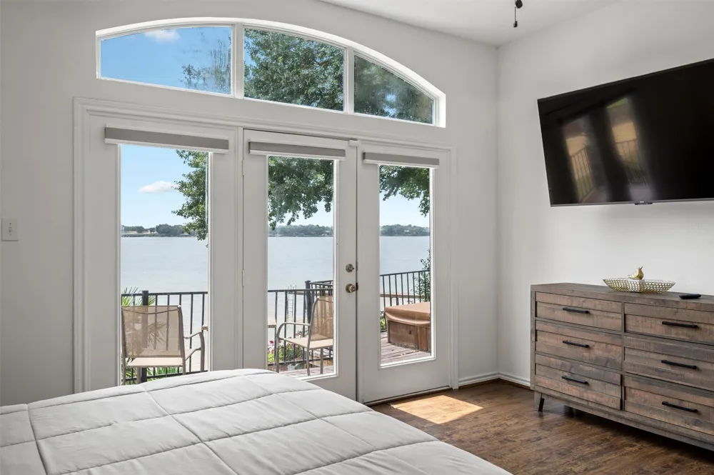 211 Lake Front Drive Mabank, TX 75156